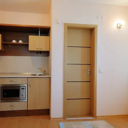 招待所 Daris 索佐波尔